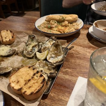 Parrain's Seafood - Oysters and shrimp grits - Southern Near Me - Baton Rouge, Louisiana Parrain's Seafood - Oysters and shrimp grits - Southern Near Me - Baton Rouge, Louisiana