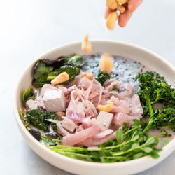Claudine's - Cashews for added protein