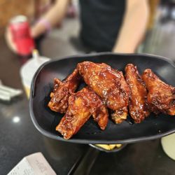 Emoji Burger - Barbecue wings