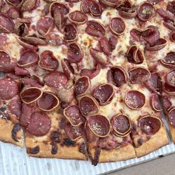 Champs Pizza And Pub - Pep and cheese