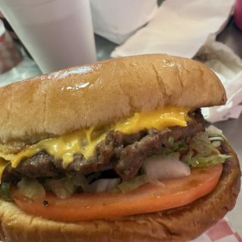 Brenda's Burgers - Large burger with everything - Burgers Near Me - San Antonio, Texas