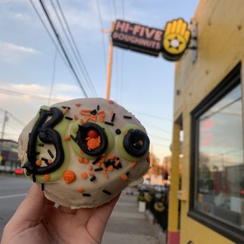 Hi-Five Doughnuts - Donuts Near Me - Louisville, Kentucky Hi-Five Doughnuts - Donuts Near Me - Louisville, Kentucky