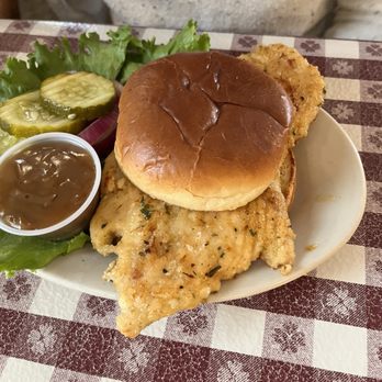 Ronneburg Restaurant - Chicken schnitzel with jager sauce - German Near Me - Amana, Iowa Ronneburg Restaurant - Chicken schnitzel with jager sauce - German Near Me - Amana, Iowa