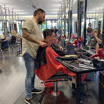 6 Salon - Birmingham - Johnny did a first time cut with my ultra picky 13-year old. Loved the finished product! Back soon! - Hair Salons Near Me - Birmingham, Michigan