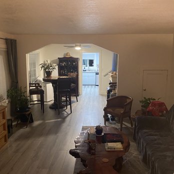 Raymundo Painting - Living room after - Painters Near Me Raymundo Painting - Living room after - Painters Near Me
