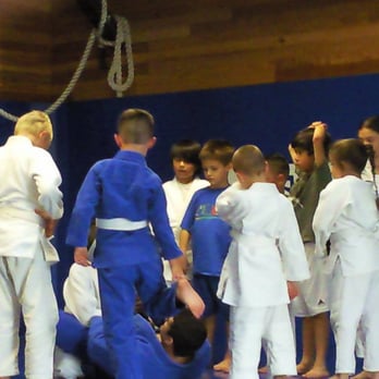 CESAR GRACIE JIU-JITSU - CLOSED - Updated February 2026 - 230 S