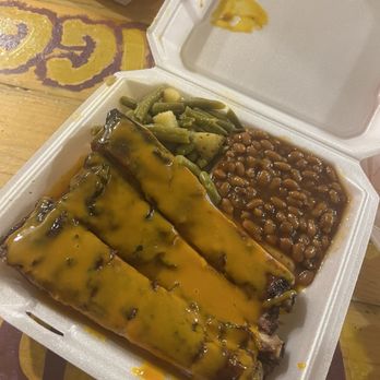 Konan BBQ - Rib Dinner with Baked Beans and Green Beans - Barbeque Near Me - Tampa, Florida