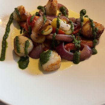 Hemenway's Restaurant - Georges Bank Sea Scallops - Seafood Near Me - Providence, Rhode Island
