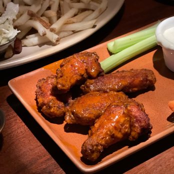 Tony Roma's - Buffalo Chicken Wings - Barbeque Near Me - Anaheim, California Tony Roma's - Buffalo Chicken Wings - Barbeque Near Me - Anaheim, California