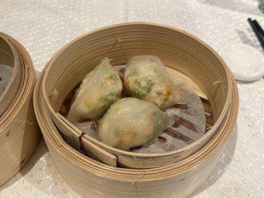 Wah Lok Cantonese Restaurant by null