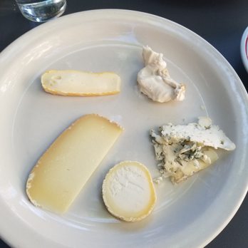 Le Pichet - French Near Me - Seattle, Washington