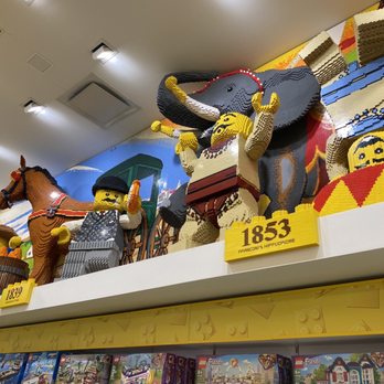LEGO - Toy Stores Near Me - New York, New York LEGO - Toy Stores Near Me - New York, New York