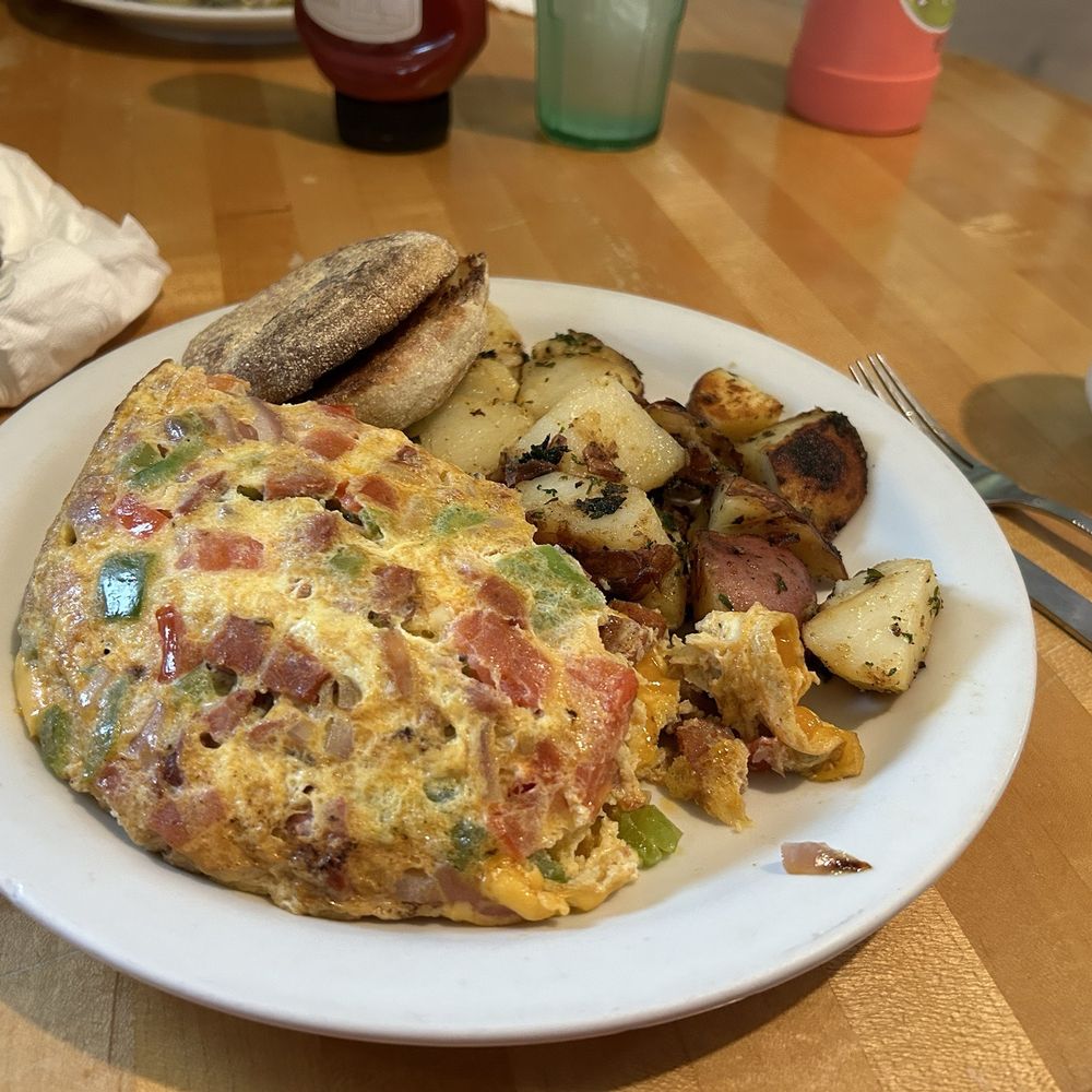 Toasties Cafe - Linguica omelet - American Near Me - Pacific Grove, California Toasties Cafe - Linguica omelet - American Near Me - Pacific Grove, California