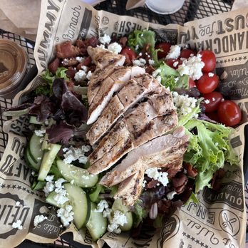 PorterHouse Burger Co - Chicken goat cheese salad - Burgers Near Me - High Point, North Carolina PorterHouse Burger Co - Chicken goat cheese salad - Burgers Near Me - High Point, North Carolina
