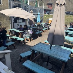 Creamy Creations - Patio seating (no indoor seating)