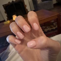 Tiffany Nails & Spa - Gel manicure