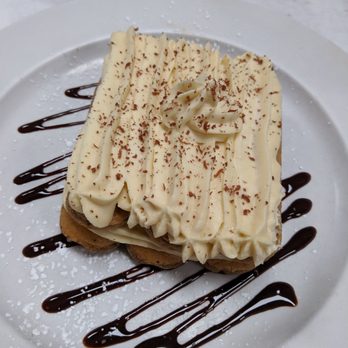 Gio's Cafe & Deli - Tiramisu - Delis Near Me - Chicago, Illinois