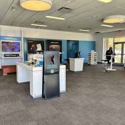 AT&T Store - Lobby, Sawyer on the right, super helpful!