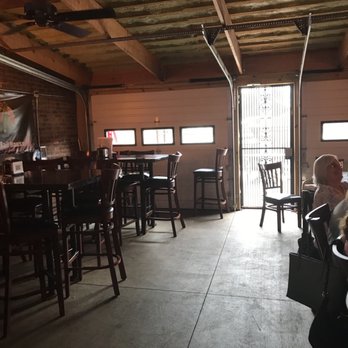 Maquet's Rail House - Covered patio - American Near Me - Pekin, Illinois