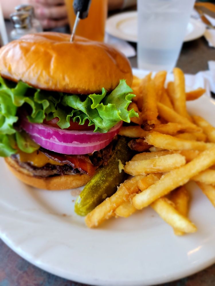 Timbers Bar and Grill