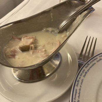 Le Soufflé - Henri IV chicken sauce for soufflé - French Near Me - Paris, 75 Le Soufflé - Henri IV chicken sauce for soufflé - French Near Me - Paris, 75