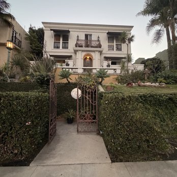 Human Aeon - Beautiful home that this space is in. - Naturopathic/Holistic Near Me - Long Beach, California Human Aeon - Beautiful home that this space is in. - Naturopathic/Holistic Near Me - Long Beach, California