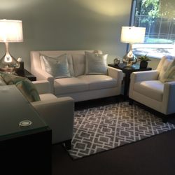 Linda Francis, MEd, LPC - Feel relaxed and home in my calming space