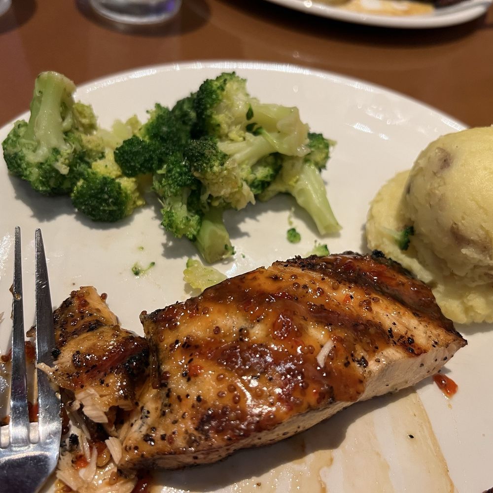Hard Rock Cafe - Kids meal - American Near Me - New Orleans, Louisiana Hard Rock Cafe - Kids meal - American Near Me - New Orleans, Louisiana