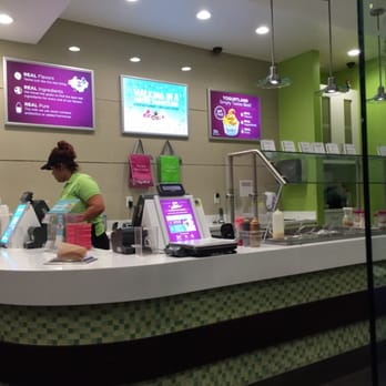 Yogurtland - Cashier and toppings counter - Ice Cream & Frozen Yogurt Near Me - Artesia, California Yogurtland - Cashier and toppings counter - Ice Cream & Frozen Yogurt Near Me - Artesia, California