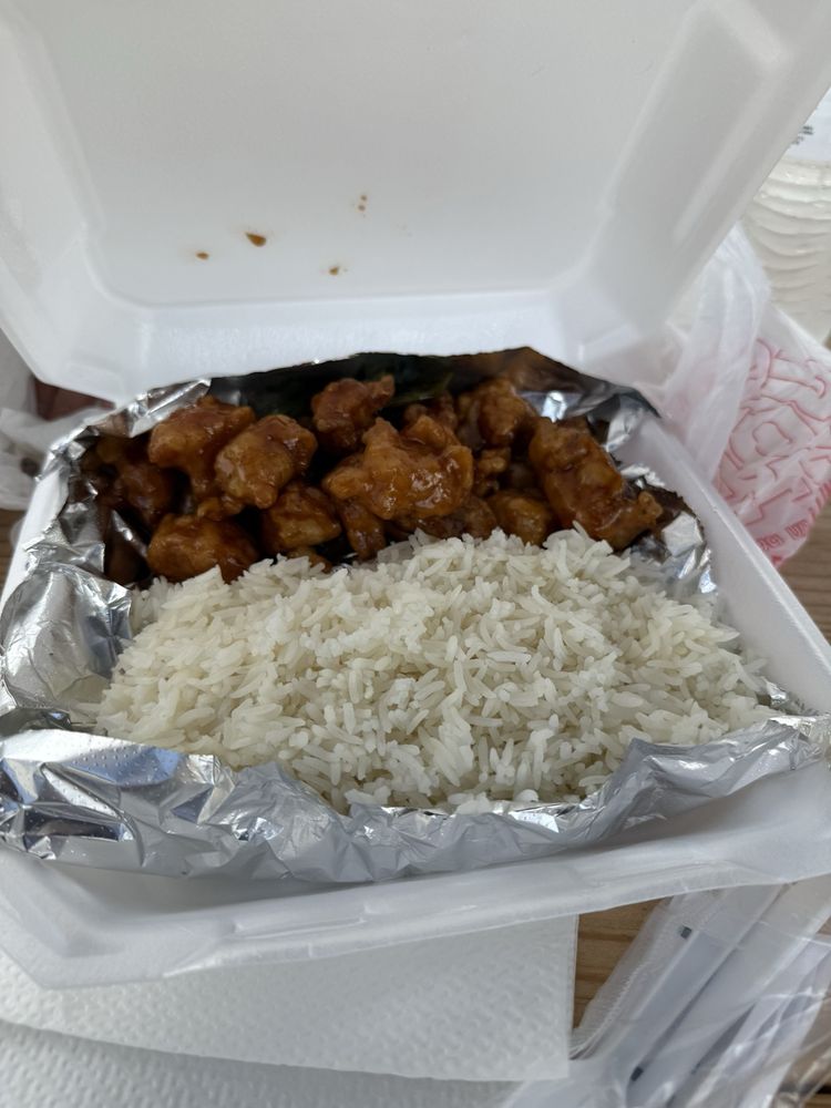 Fire & Rice Asian Cuisine Logo