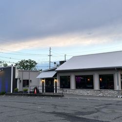 22 West Tap and Grill - Exterior