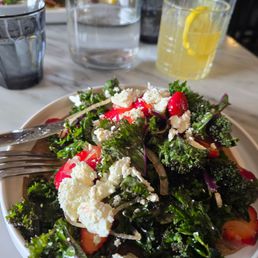 Strawberry Kale salad w/ Feta Strawberry Kale salad w/ Feta