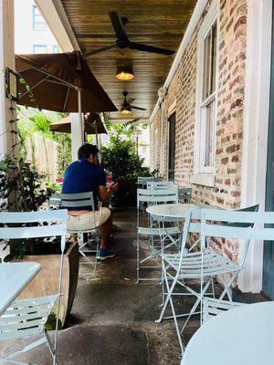 Harken Cafe by null