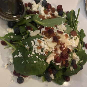 Fowler House Cafe - Cranberry, spinach, walnut salad - American Near Me - Quincy, Massachusetts