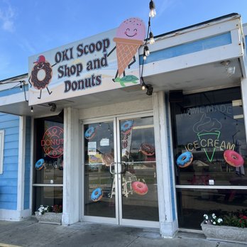 OKI Scoop Shop And Donuts - the front of the store - Ice Cream & Frozen Yogurt Near Me - Oak Island, North Carolina