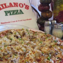 Milanos Pizza - The deluxe pizza
