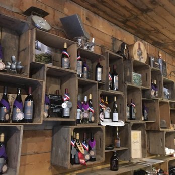 Free Dog Wines - Awards! - Wine Tasting Room Near Me - Caldwell, Idaho Free Dog Wines - Awards! - Wine Tasting Room Near Me - Caldwell, Idaho