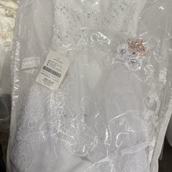 Yoli's Bridal