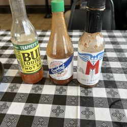 On The Fly Diner - Your choice of hot sauce