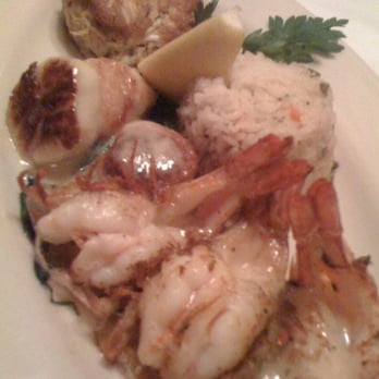 Shaw's Crab House - Seafood platter - Seafood Near Me - Chicago, Illinois