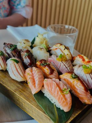 Kuromon Sushi by null