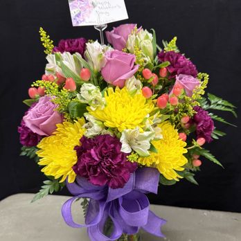 Thill's Flowers - Florists Near Me - Du Quoin, Illinois Thill's Flowers - Florists Near Me - Du Quoin, Illinois