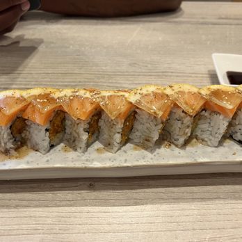 Bengee Sushi - Lemon Salmon Roll - Sushi Bars Near Me - Ontario, California Bengee Sushi - Lemon Salmon Roll - Sushi Bars Near Me - Ontario, California