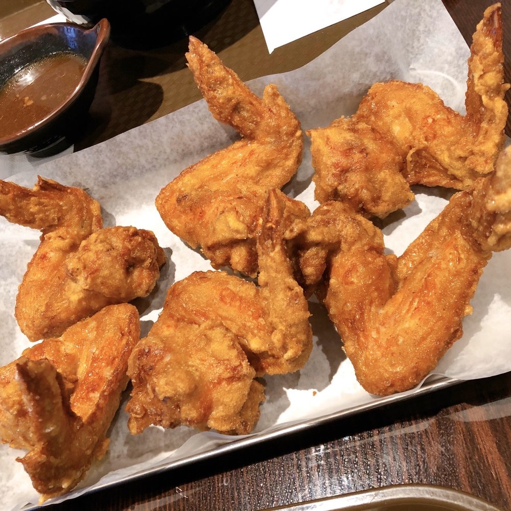 Deep fried chicken wings Deep fried chicken wings
