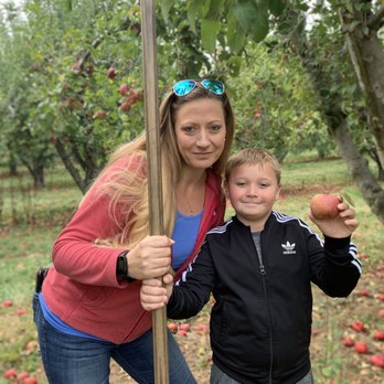 Stribling Orchard - Fruits & Veggies Near Me - Markham, Virginia