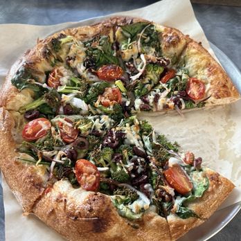 Earthly Plant Based Eatery - Pesto Pizza - sooooo good - Vegan Near Me - Las Vegas, Nevada Earthly Plant Based Eatery - Pesto Pizza - sooooo good - Vegan Near Me - Las Vegas, Nevada