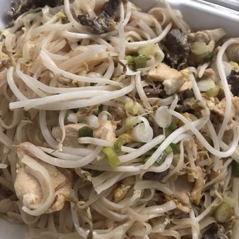 Yum Yum Thai Restaurant - Chicken and Beef Pad Thai - Thai Near Me - Tucker, Georgia Yum Yum Thai Restaurant - Chicken and Beef Pad Thai - Thai Near Me - Tucker, Georgia