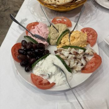 Ithaca Greek Mediterranean Restaurant - Mediterranean Near Me - Markham, Ontario