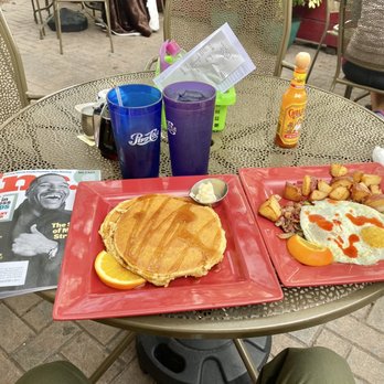 Toasted Mango Cafe - Banana Granola Pancake (2) Homemade Corned Beef Hash & Eggs - Cafes Near Me - Sarasota, Florida