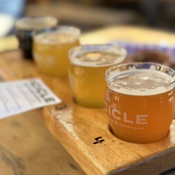 Icicle Brewing - Beer flight - Brewpubs Near Me - Leavenworth, Washington